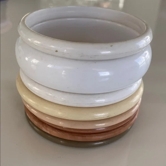 28x vintage plastic bracelets 80s 90s retro rainbow bangles - Picture 8 of 9